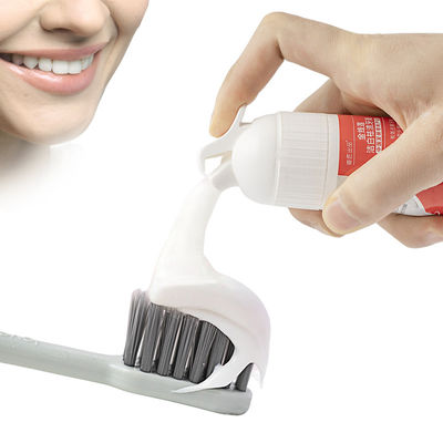 Système d'écoulement Les dents blanchissantes mousse de nettoyage 3 choix de saveurs pour un sourire plus éclatant